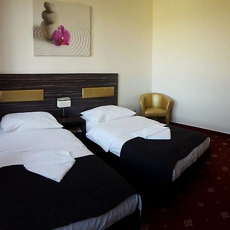 Hotel Montenegro Bruntál Extérieur photo
