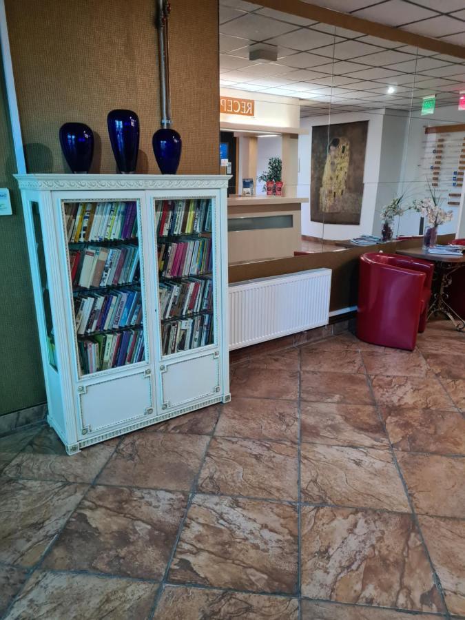 Hotel Montenegro Bruntál Extérieur photo