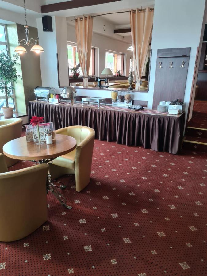 Hotel Montenegro Bruntál Extérieur photo