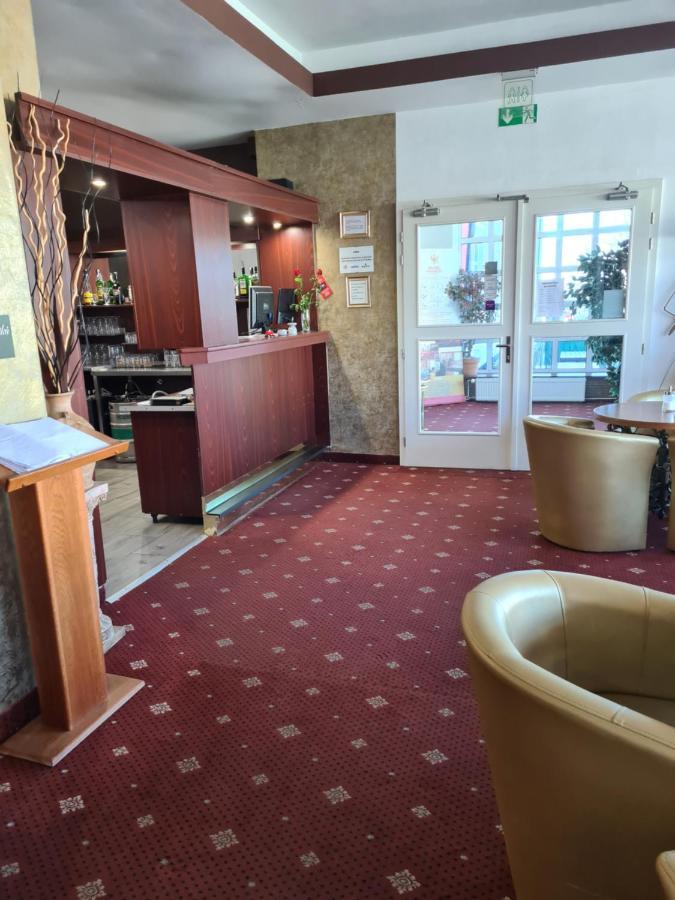Hotel Montenegro Bruntál Extérieur photo