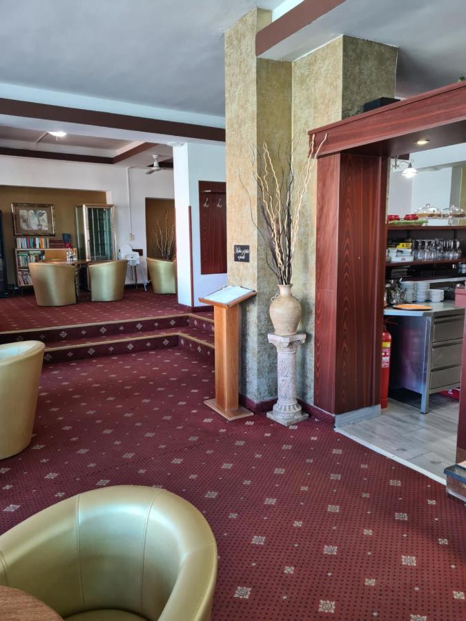 Hotel Montenegro Bruntál Extérieur photo