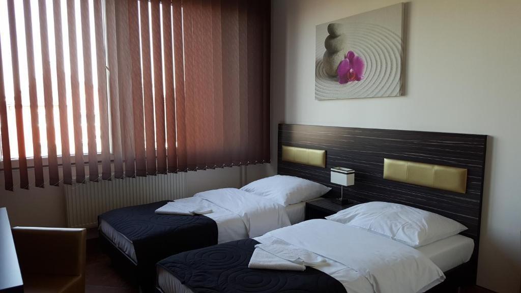 Hotel Montenegro Bruntál Extérieur photo