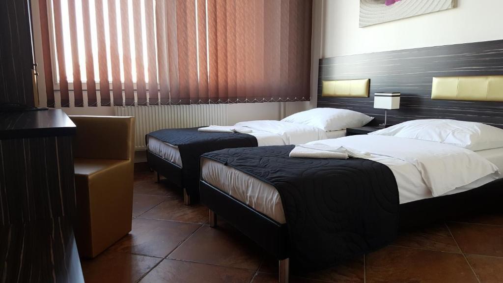Hotel Montenegro Bruntál Extérieur photo