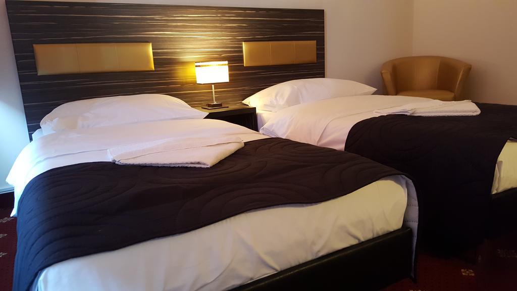 Hotel Montenegro Bruntál Extérieur photo