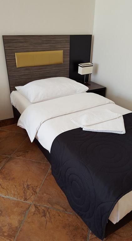 Hotel Montenegro Bruntál Extérieur photo